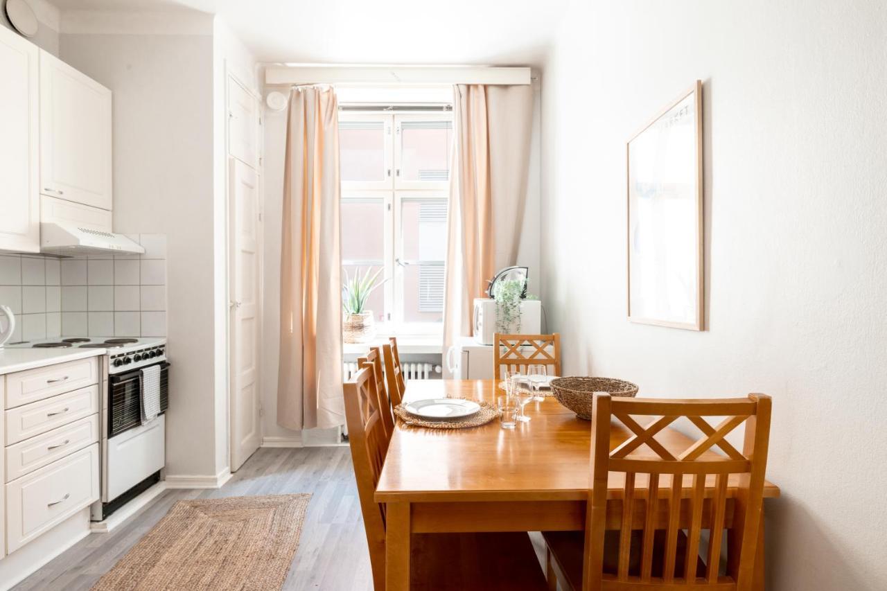 2Ndhomes Cozy Studio By The Esplanade Park Helsinki Dış mekan fotoğraf