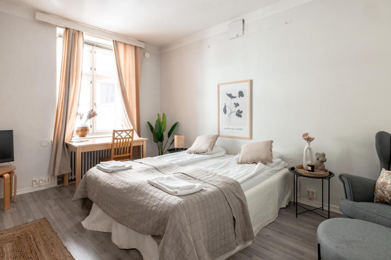 2Ndhomes Cozy Studio By The Esplanade Park Helsinki Dış mekan fotoğraf