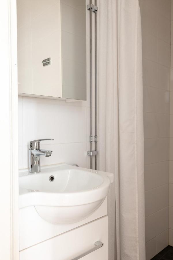 2Ndhomes Cozy Studio By The Esplanade Park Helsinki Dış mekan fotoğraf